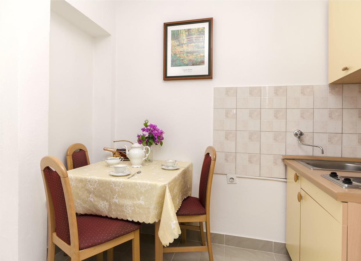 Apartments Toni Vodice Exterior photo
