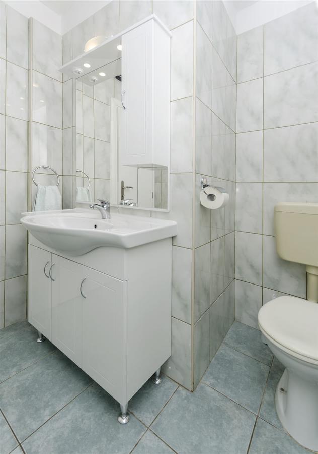 Apartments Toni Vodice Exterior photo