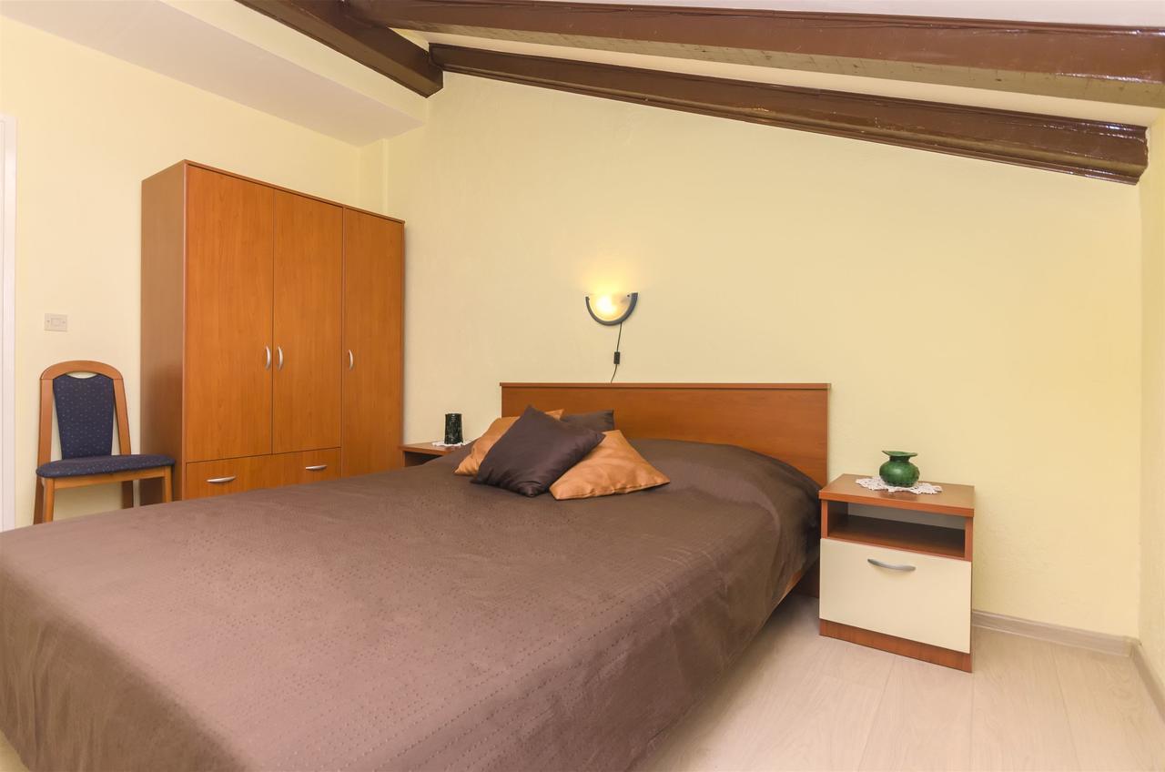Apartments Toni Vodice Exterior photo
