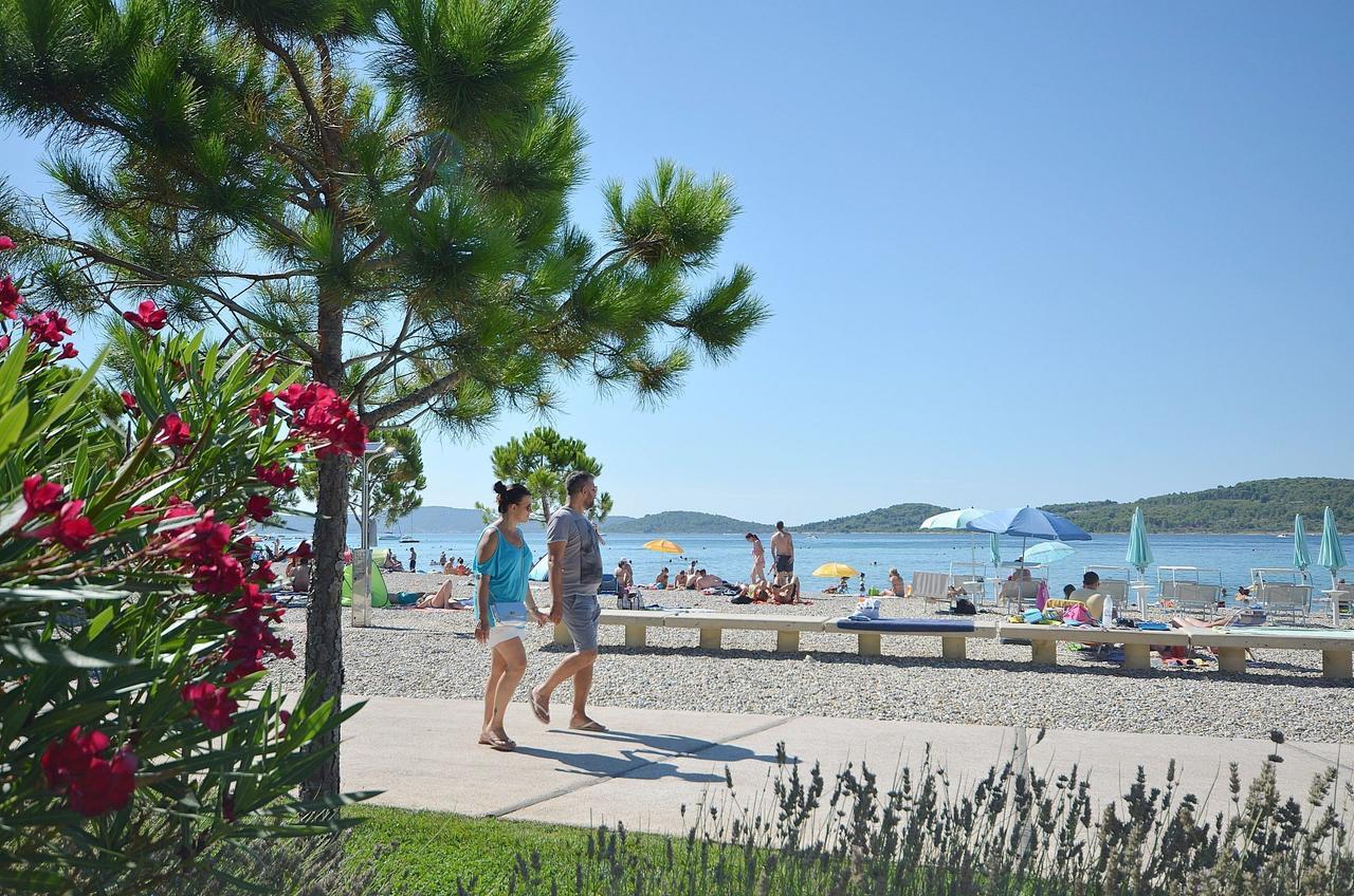 Apartments Toni Vodice Exterior photo